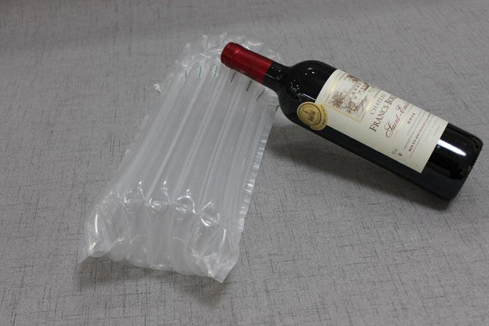 Inflatable airbag packaging