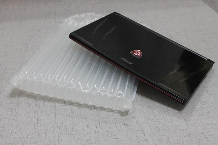 Laptop airbag packaging
