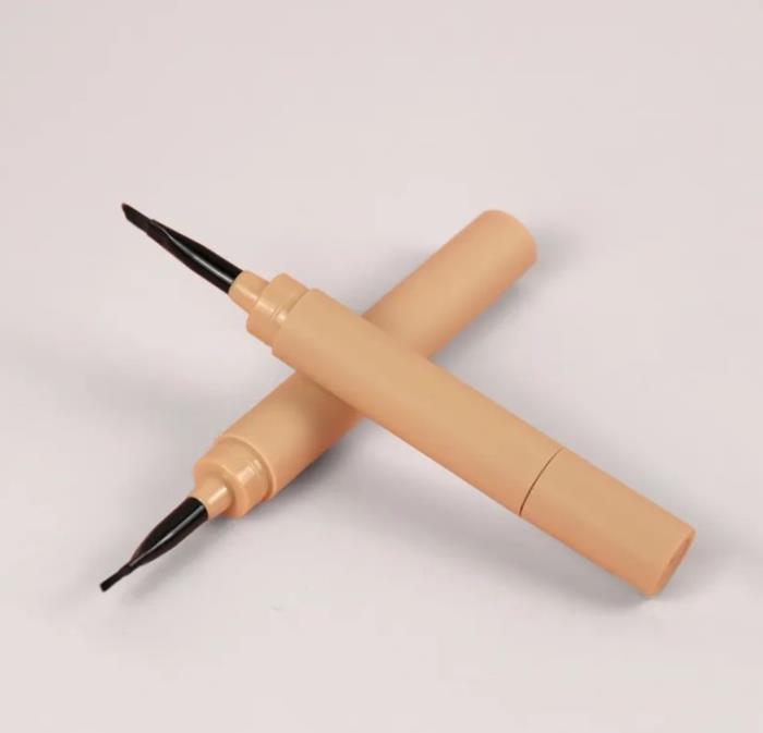 Achieve Perfect Eyebrows with the 2IN1 Eyebrow Pencil