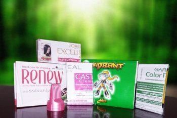 Disposable gloves, leaflets, applicator kit for hair coloration