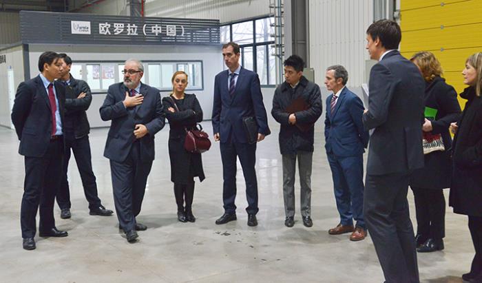 Visita institucional Gobierno Vasco y SPRI a la planta de Urola China