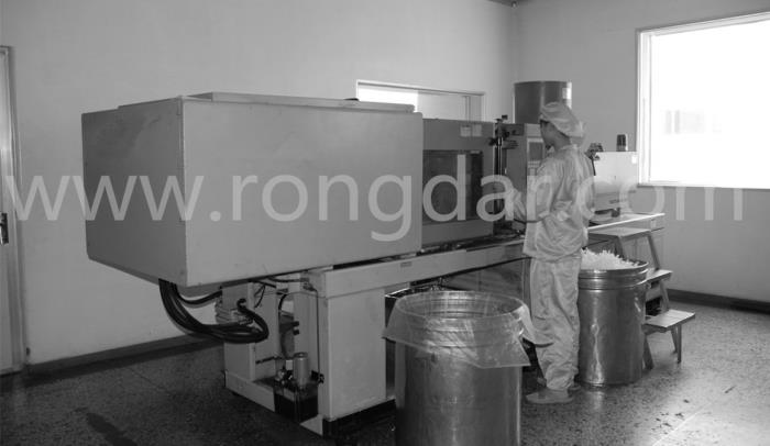 Working process of injection molding machine