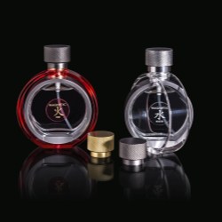 Magnetics fragrance bottles offer both elegance and the illusion of movement