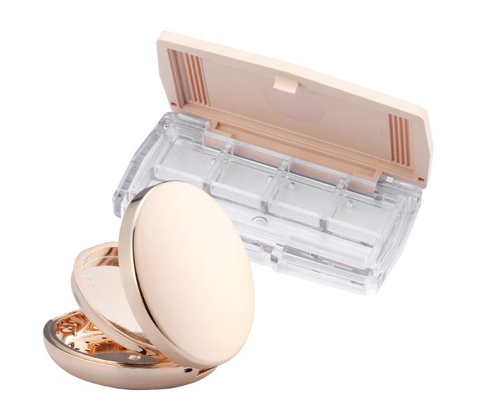 Yuen Myng's Versatile Plastic Compacts: The Ideal Choice for Powdered Makeup