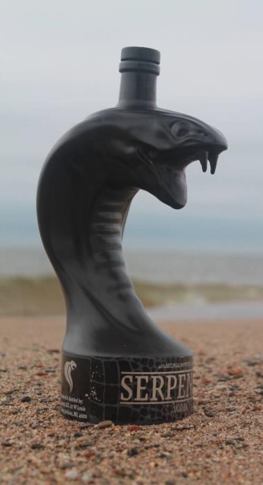 Custom Packaging Tells a Story. Let Phoenixs Unique Ceramic Bottles Tell Yours