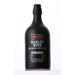 Phoenix Increases the Perceived Value of Beer With Custom Ceramic Bottles