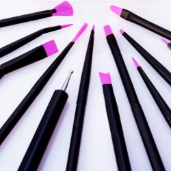 NAILART by Cosmogen: Accuracy and art at your fingertips