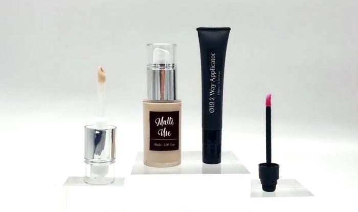 Yonwoo's full-face solution with dual applicator