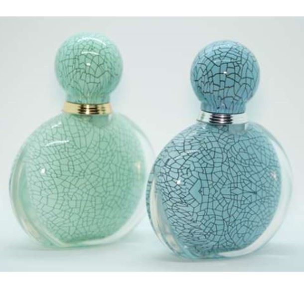 Mosaic Overmolding for Cosmetic Packaging