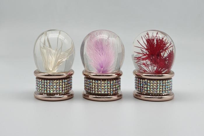 Fantasy Feather Caps