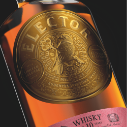 Elector whisky showcased in Estals TR Hot Rod bottle