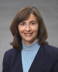 Packaging Organization honors Suzanne Fenton for industry leadership