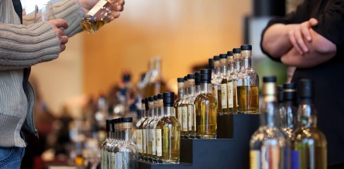 Responsible spirits packaging