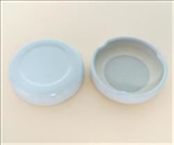 38-2000, Metal Lug Closure, Plastisol No Button,