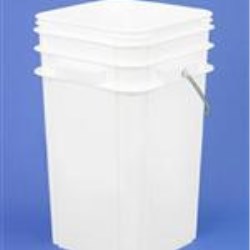 4.25 gal HDPE Pail, 75 mil Square, ,Baby Warning Label With METAL HANDLE