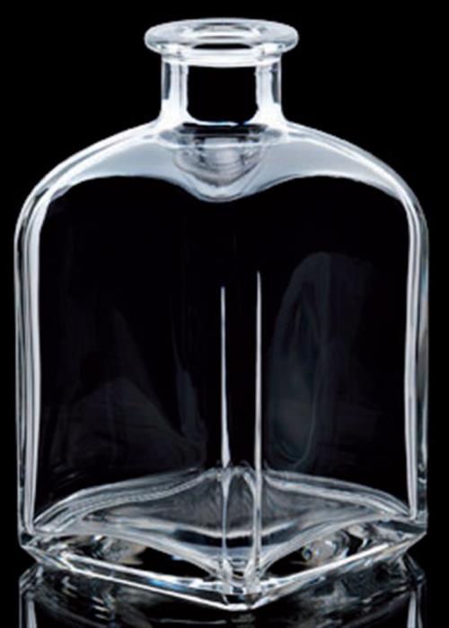 700 ml Glass Long Neck, Square, Flint, 23mm finish