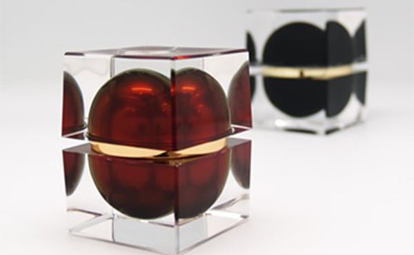ADA Packaging's Material Mimicry