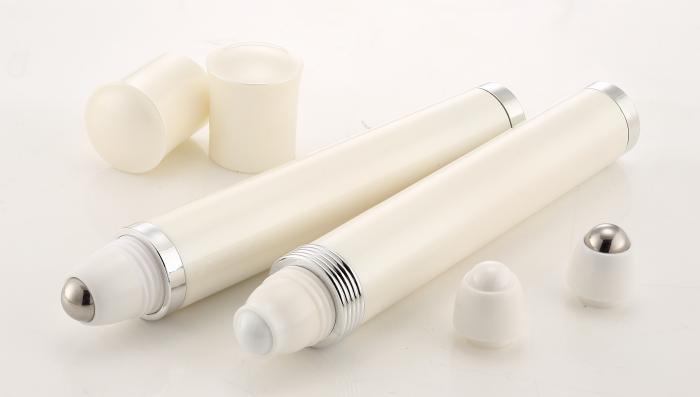 He Shin Plastics massaging, vibrating cosmetic pen for perfect skincare