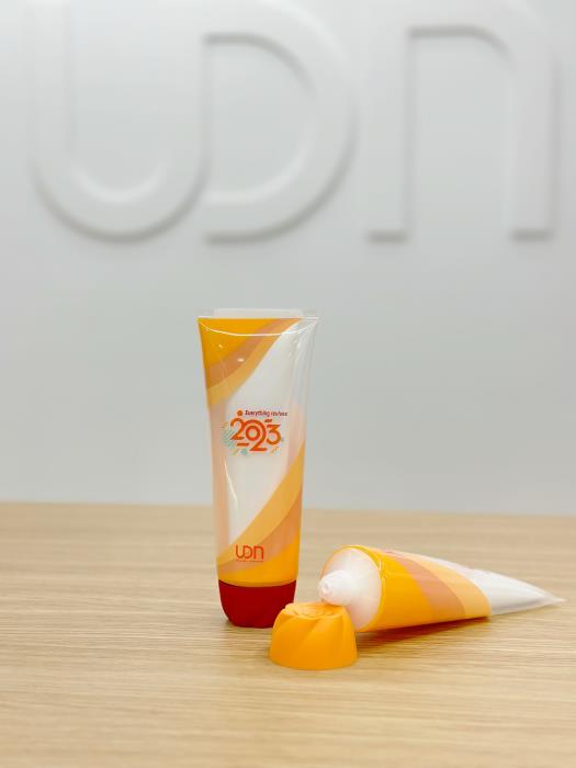 
                                        
                                    
                                    UDN Tube in Tube Spring Special Edition with the petal head brings you more vitality in this Spring!