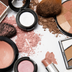 
                                                                
                                                            
                                                            Scaling Up Your Beauty Business: Leveraging Turnkey Manufacturing for Growth & Success